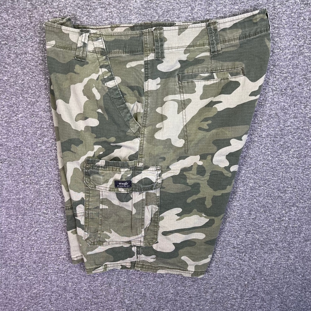 Wrangler Shorts Mens 40 Green Cargo Camo Relaxed Casual Ripstop Stretch 39x8.5 - Picture 8 of 11